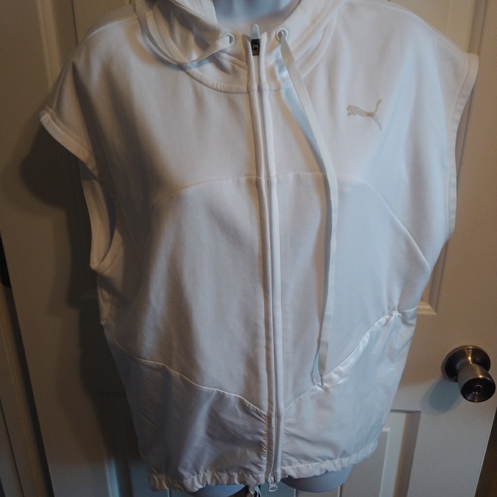 PUMA VESTS